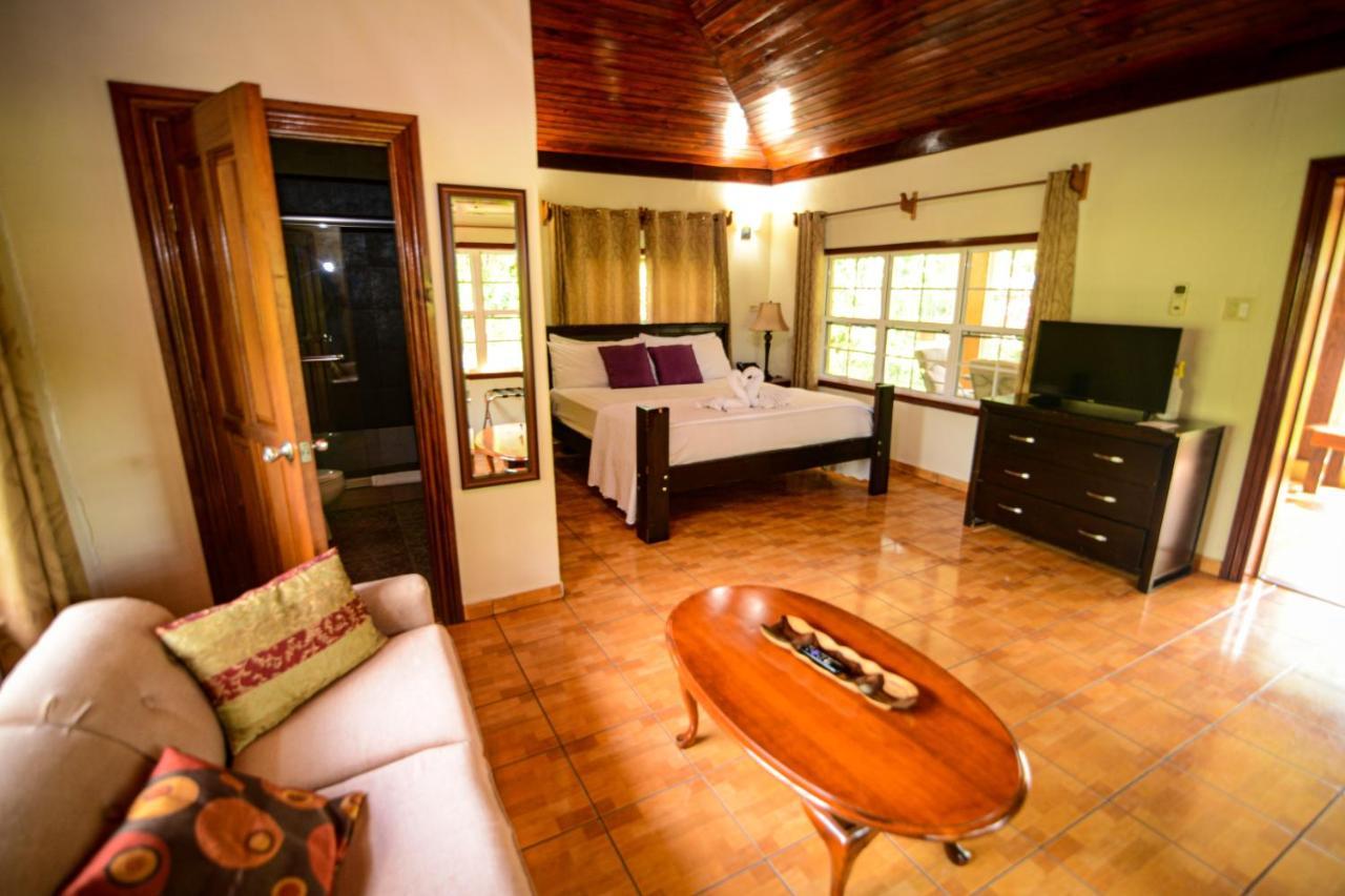KikiWitz Resort Belmopan Exterior foto